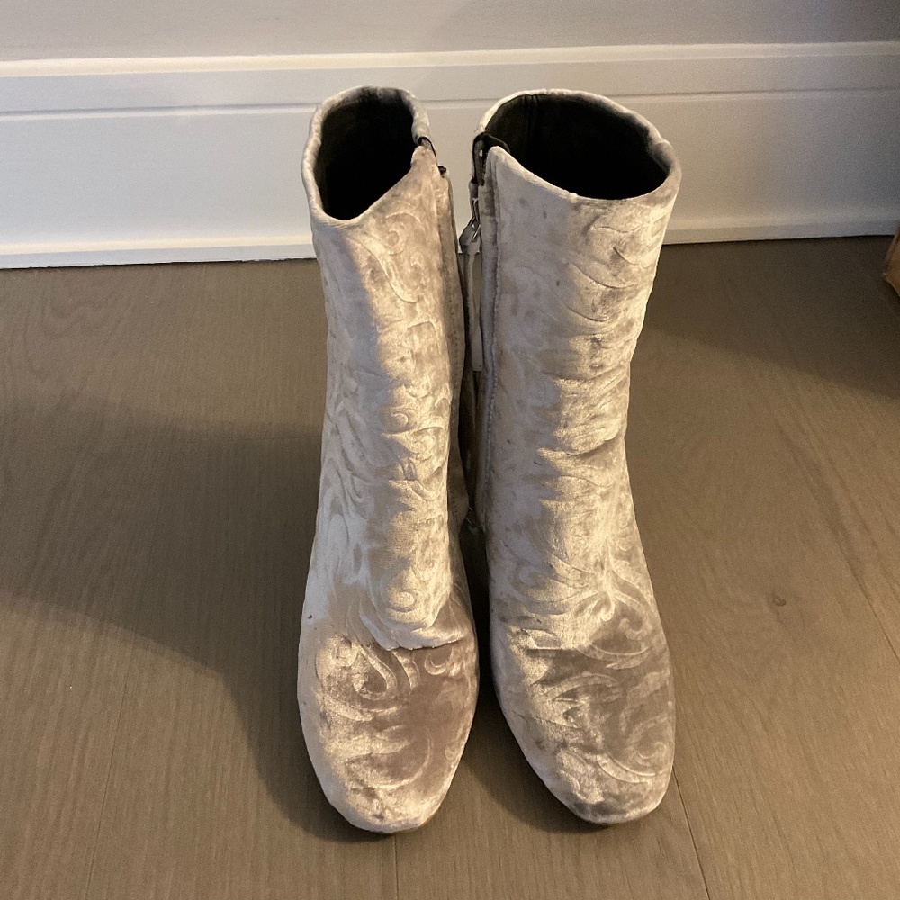 Rebecca Minkoff Heeled Velvet Boots